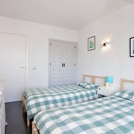 Puertosol 33 - 2 Bed Apartment, Beach Puerto Marina เบนัลมาเดนา ภายนอก รูปภาพ