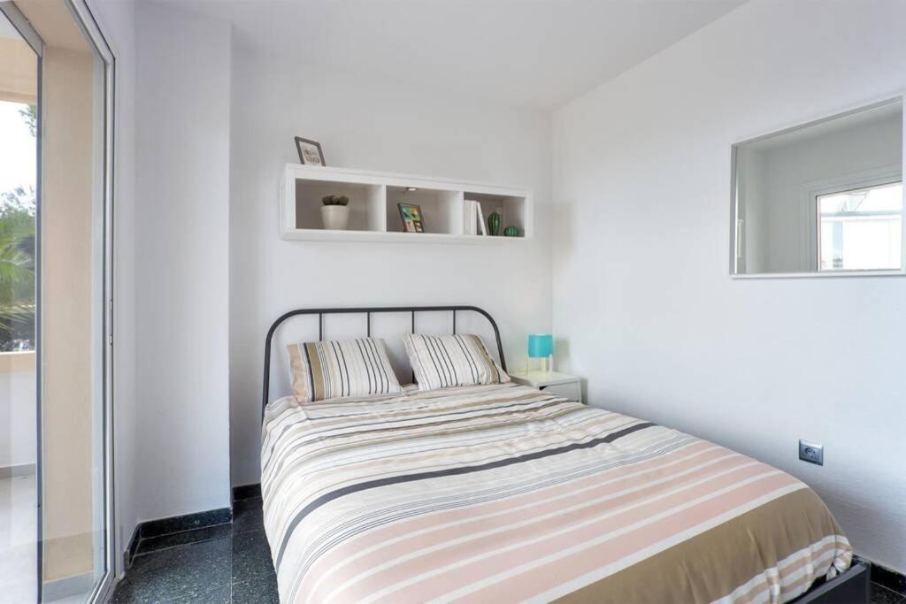 Puertosol 33 - 2 Bed Apartment, Beach Puerto Marina เบนัลมาเดนา ภายนอก รูปภาพ
